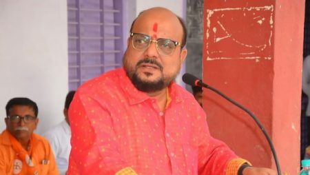 Gulabrao Patil missing; Complaint by Thackeray group