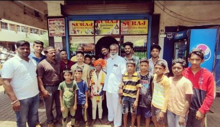 ‘भीती न आम्हा तुझी मुळीही गडगडणाऱ्या नभा’