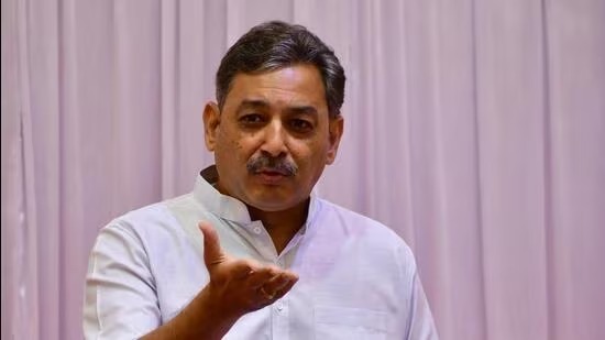 शिवराज्याभिषेकाच्या पारंपरिक सोहळ्यात नाटकीपणा नको