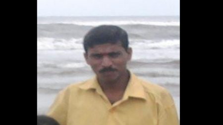 मुंबईतून गावी आला आणि त्याने आपलं जीवन संपवलं !