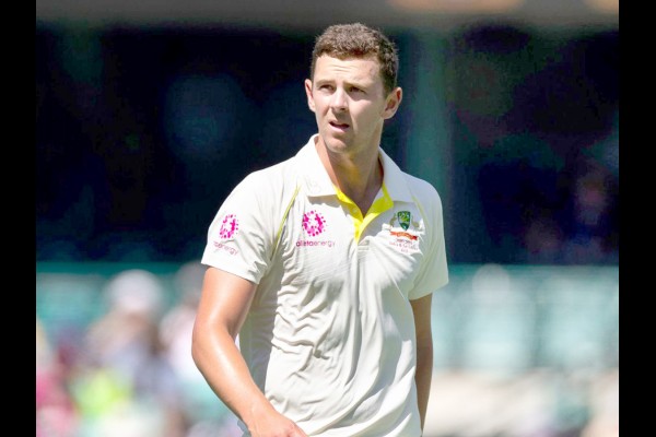 जोश हॅजलवूडचा ऑस्ट्रेलियन संघात समावेश