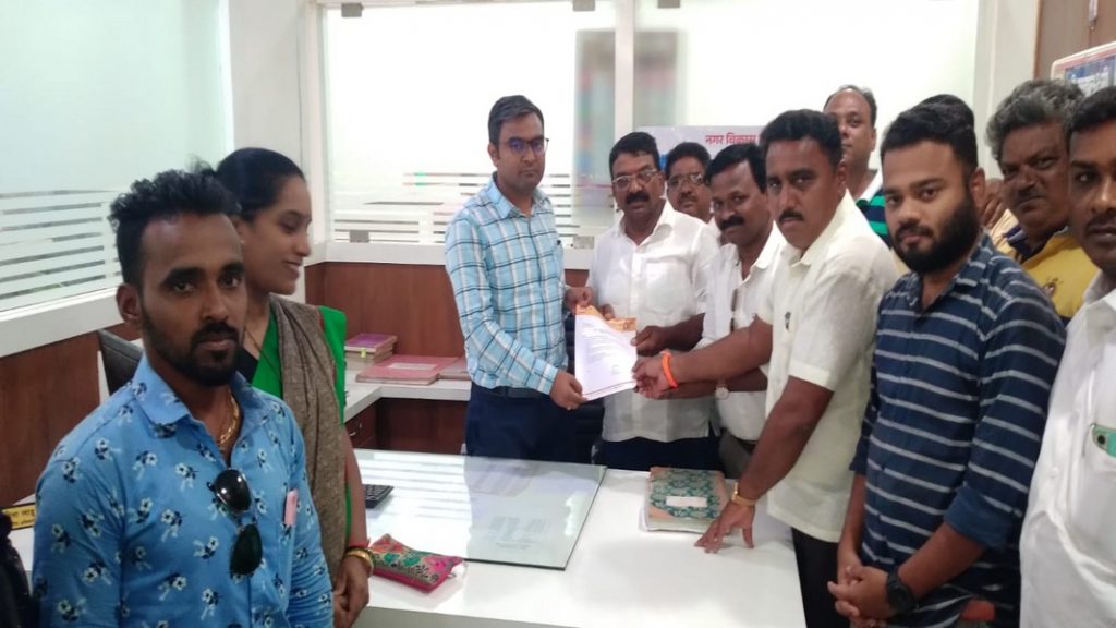 वेंगुर्लेत पाणी टंचाई असलेल्या भागात तात्काळ पाणी पुरवठ्याचे नियोजन करा- यशवंत परब