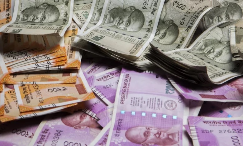 प्राप्तिकर विभागाचे हैदराबादमध्ये छापे