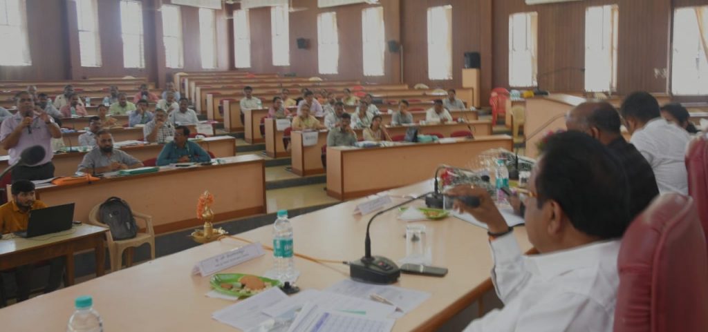 निकृष्ट बियाणांना अधिकारीच जबाबदार!