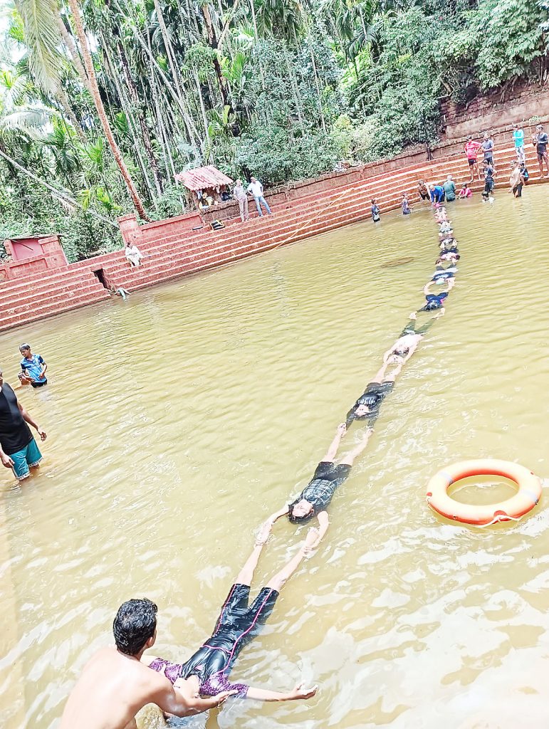 नार्वे सप्तकोटेश्वर प्रांगणात अनुभवला अभूतपूर्व जलयोग प्रयोग
