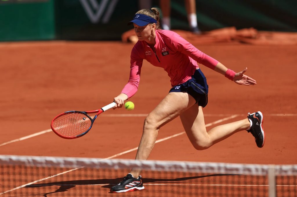 रीबाकिना, जोकोविच, अल्कारेझ तिसऱ्या फेरीत