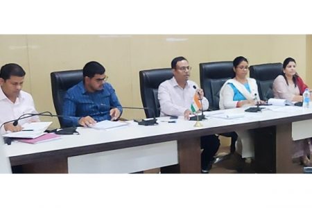 नव्या योजनांची अंमलबजावणी करताना काळजी घ्या