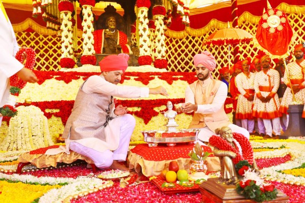 शिवराज्याभिषकेच्या आठवणीने रायगड गहिवला