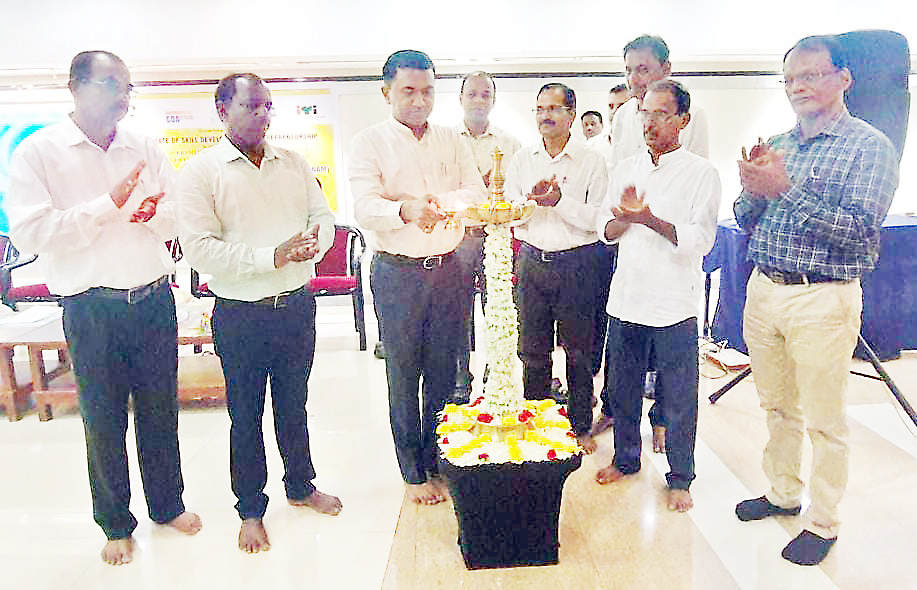 युवकांनी अप्रेंटिसशिप संधीचा लाभ घ्यावा