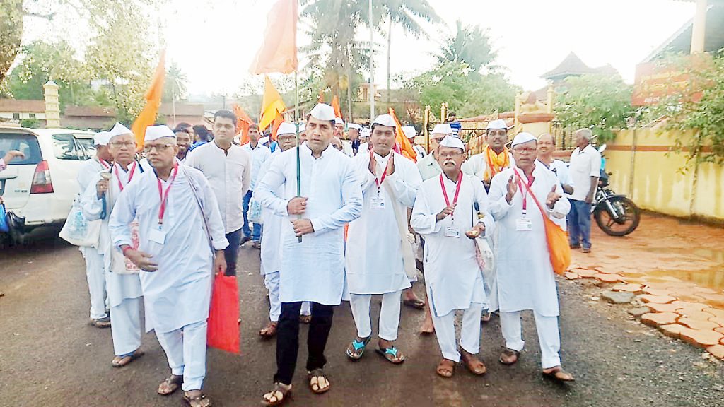 पाऊले चालते पंढरीची वाट…माशेल येथून