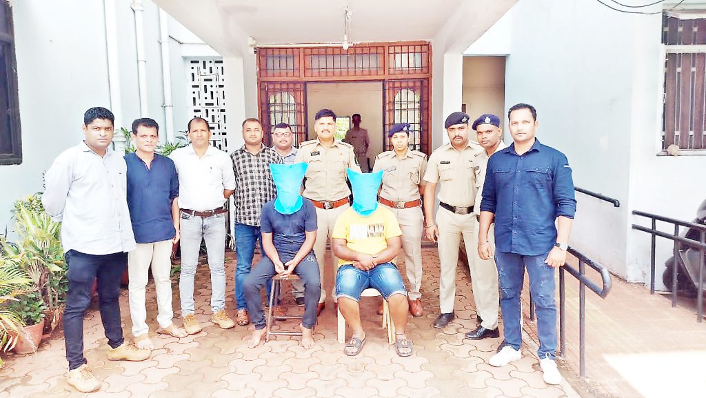 शिरोडा येथील 9 लाखांच्या चोरीप्रकरणी तिघांजणाना अटक