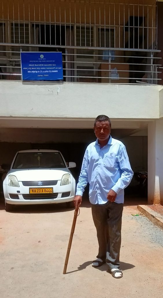 रिंगरोडच्या नोटिसीचा धक्का अन् अर्धांगवायुचा झटका