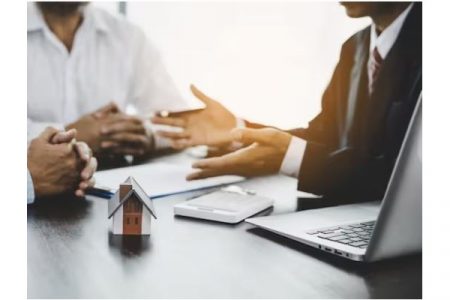 किती हा उदार घरमालक ?