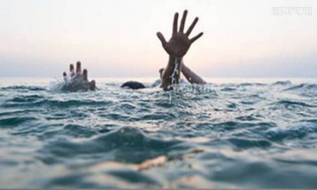 जुहू चौपाटी समुद्रात चौघांचा मृत्यु; दोघांना वाचवण्यात यश