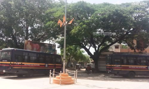 कसबा डिग्रजमध्ये वादग्रस्त स्टेटस ठेवल्यामुळे तणावाचे वातावरण; स्टेटस ठेवणारा युवक पोलिसांच्या ताब्यात
