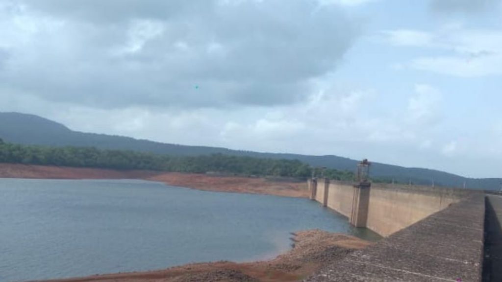 राधानगरी धरणात 1-73 टीएमसी पाणीसाठा,पाणी जपून वापरा ; जलसंपदा विभागाचे आवाहन Radhanagari dam use water sparingly water resources department