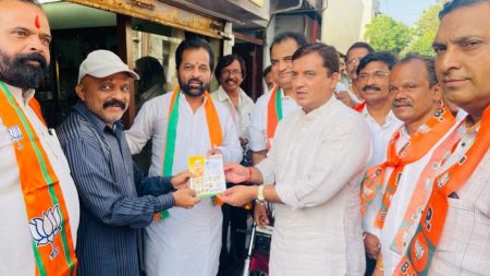 Kolhapur News : मोदी @ 9 जनसंपर्क अभियानाला शिवाजी पेठेतून प्रारंभ Modi @ 9 public relations campaign started from Shivaji Peth kolhapur