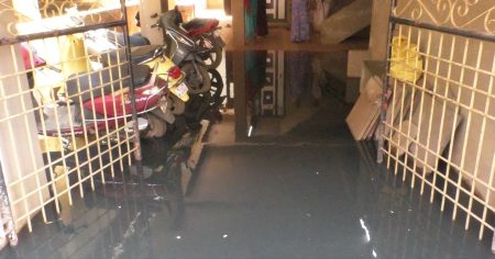 कपिलेश्वर कॉलनीतील घरांमध्ये शिरले ड्रेनेजचे पाणी