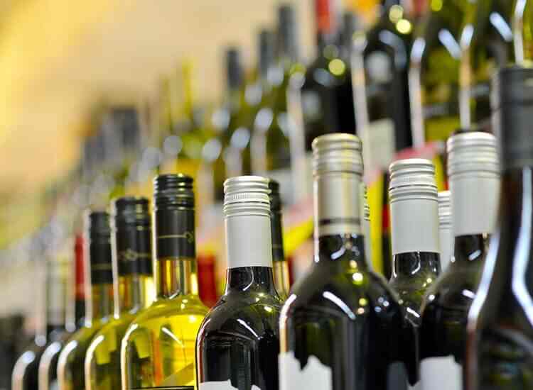 बिगरपरवाना दारू वाहतूक प्रकरणी एकास शिक्षा