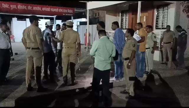 सांगली हादरलं, राष्ट्रवादीच्या कार्यकर्त्याची आठ गोळ्या झाडून हत्या