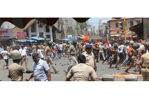 कोल्हापूर बंदला हिंसक वळण