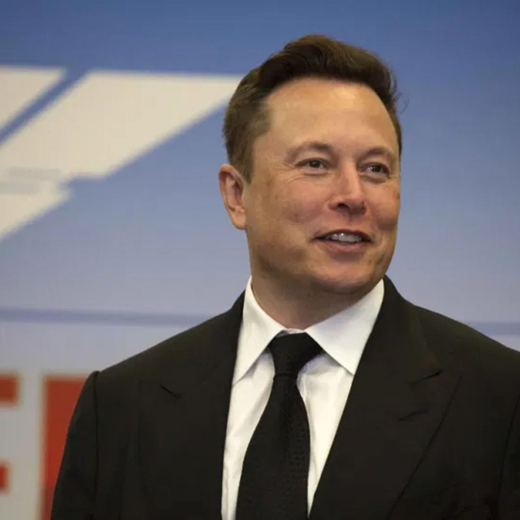 एलॉन मस्क पुन्हा बनले जगातील श्रीमंत व्यक्ती