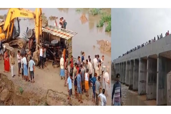 मध्यप्रदेशात नदीत कोसळला ट्रक, 5 ठार