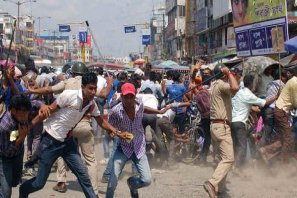 बंगालमध्ये निवडणुकीपूर्वी पुन्हा हिंसा