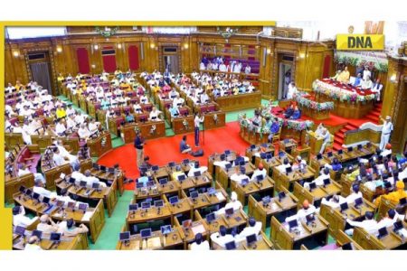 कायद्याला वाकुल्या दाखविणाऱ्या विधानसभा