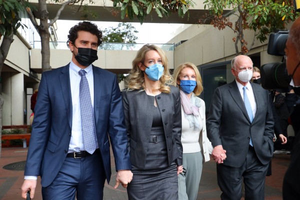 अमेरिकन आरोग्य क्षेत्रातील महाघोटाळा