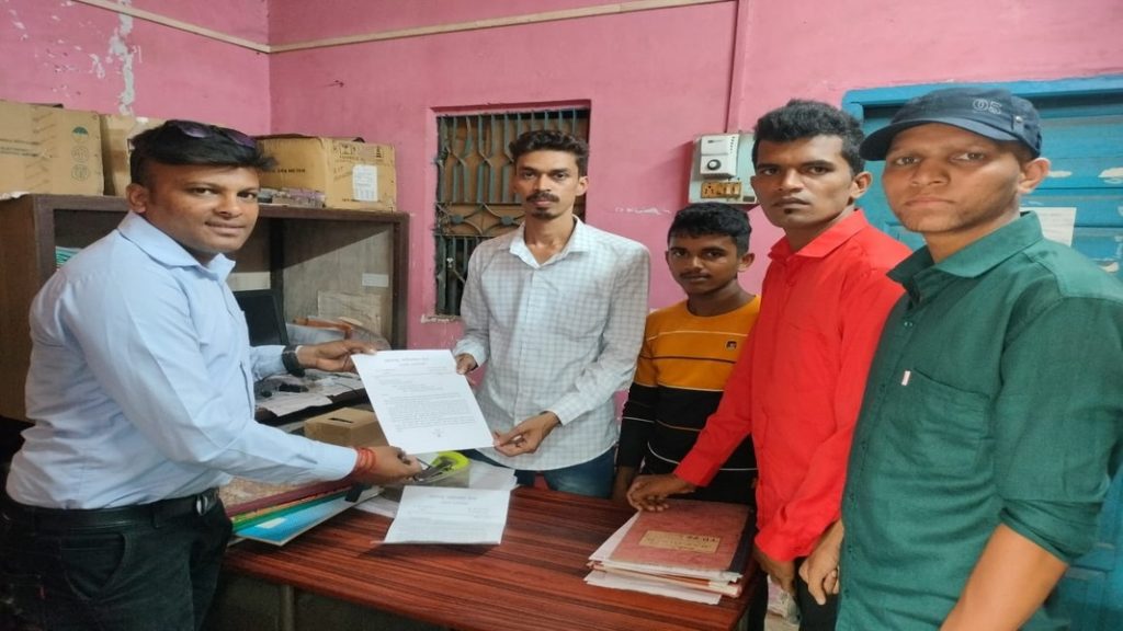 न्हावेलीत वारंवार वीज खंडीत , वीजवाहिन्यांवरील झाडी तोडा !