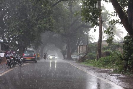 कोल्हापूरसह घाटमाथ्यावर मुसळधार पाऊस