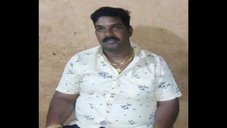 शिकारीसाठी गेलेल्या तरुणाचा बंदुकीची गोळी लागल्याने मृत्यू