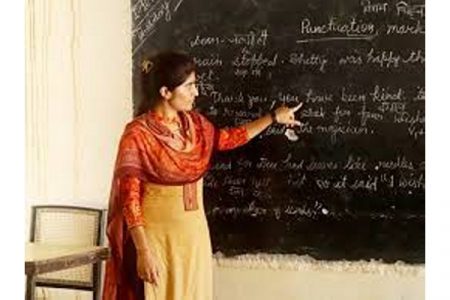 अतिरिक्त शिक्षकांची यादी मंगळवारी