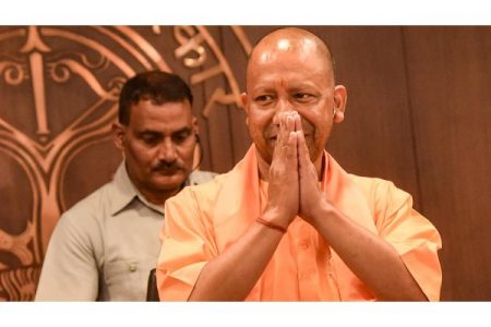योगी आदित्यनाथांचा असाही विक्रम