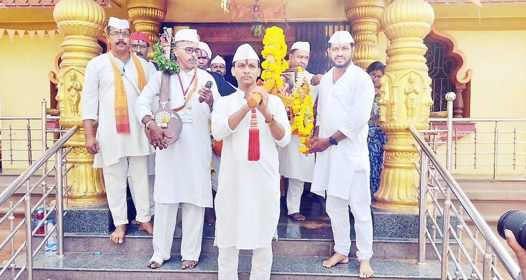 पानवेलकर मंडळाचा वारी सेवा उपक्रम उत्साहात