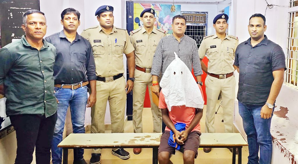 कळंगुट पोलिसांकडून 8 लाखाचा गांजा जप्त Marijuana worth 8 lakh seized by Calangute police