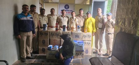 Liquor stock worth 2.32 lakh seized in Dewarwadi