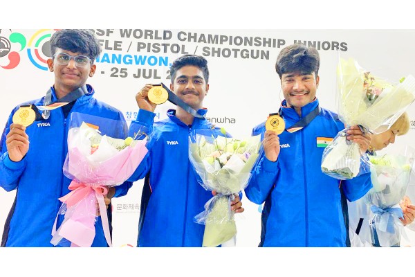 4 सुवर्णपदकासह भारत आघाडीवर