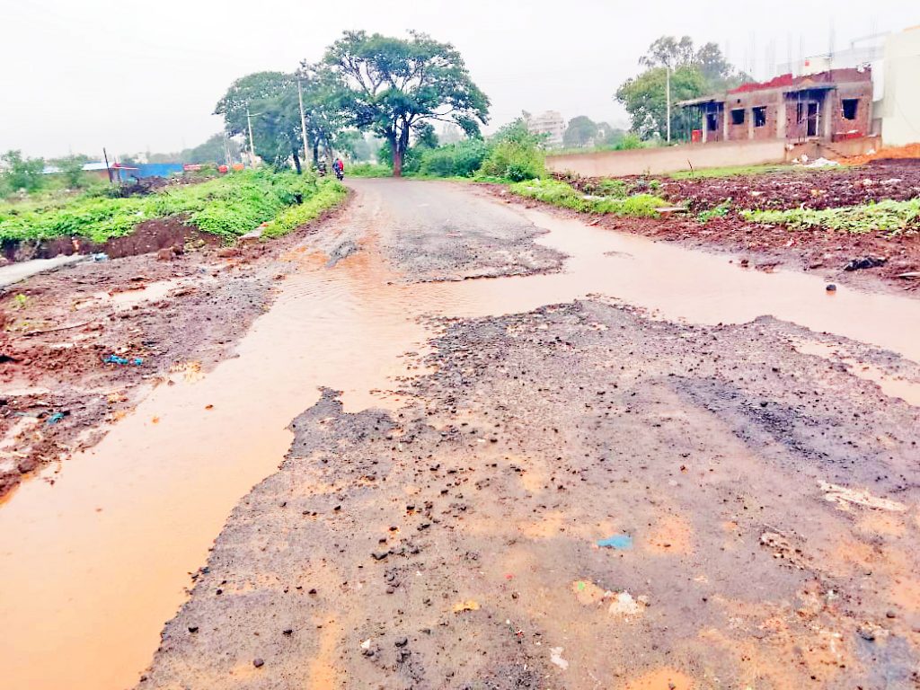 Kangrali Budruk-Shahoonagar road is literally sieved