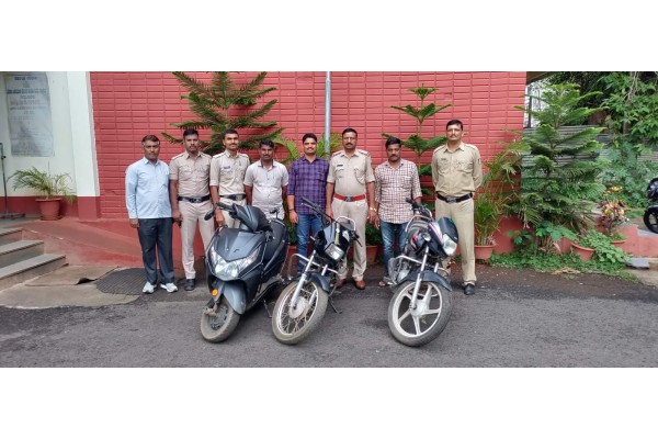 मोटारसायकल चोरट्याला अटक