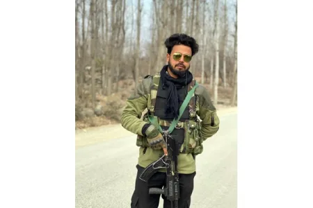 काश्मीरमध्ये दहशतवाद्यांकडून जवानाचे अपहरण