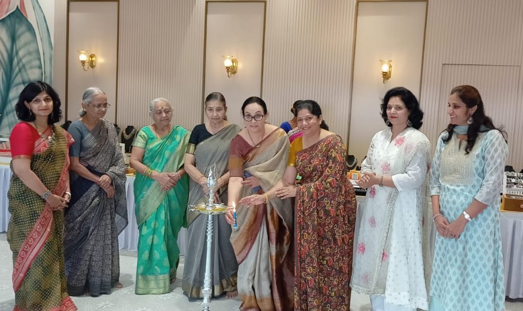 सिल्व्हर महोत्सवाचे थाटात उद्घाटन Grand Opening of Silver Festival