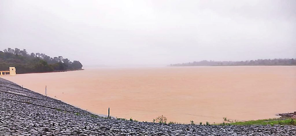 राकसकोप तुडुंब भरण्याच्या वाटेवर Heavy rainfall in Rakskop Reservoir area