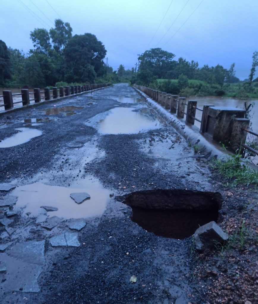 The bridge on Parishwad-Bidi road was crushed