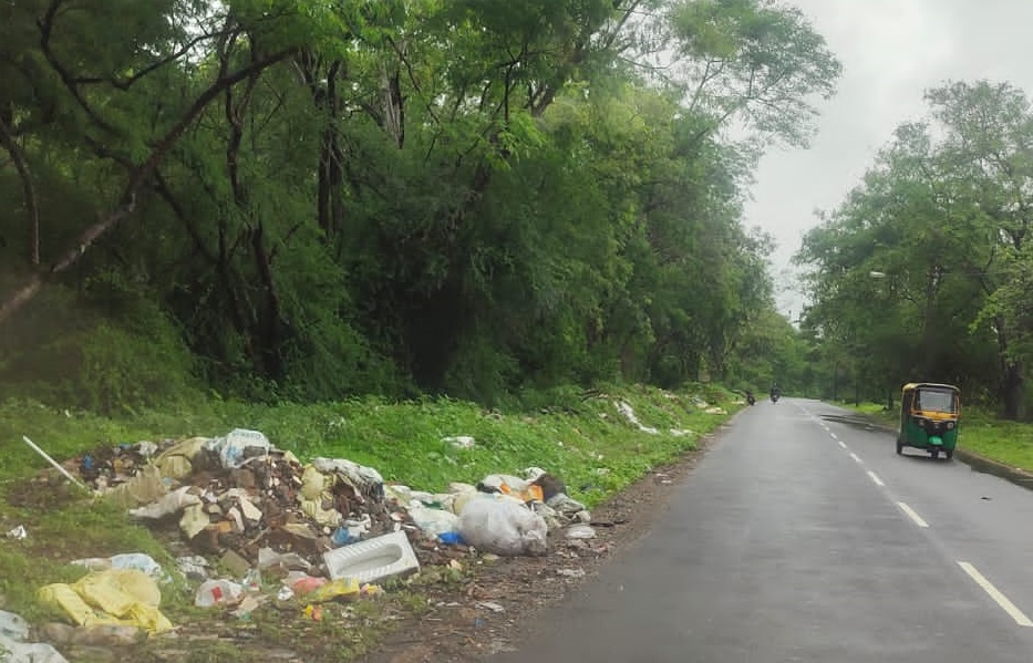 Garbage problem was similar on Belgaum-Vengurla route