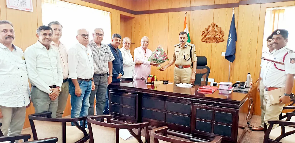 Chamber's statement to the Commissioner of Police regarding traffic congestion-barricades