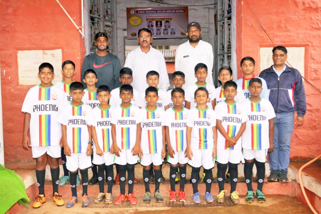 आयपीएससी स्पर्धेसाठी फिनिक्स स्कूल रवाना