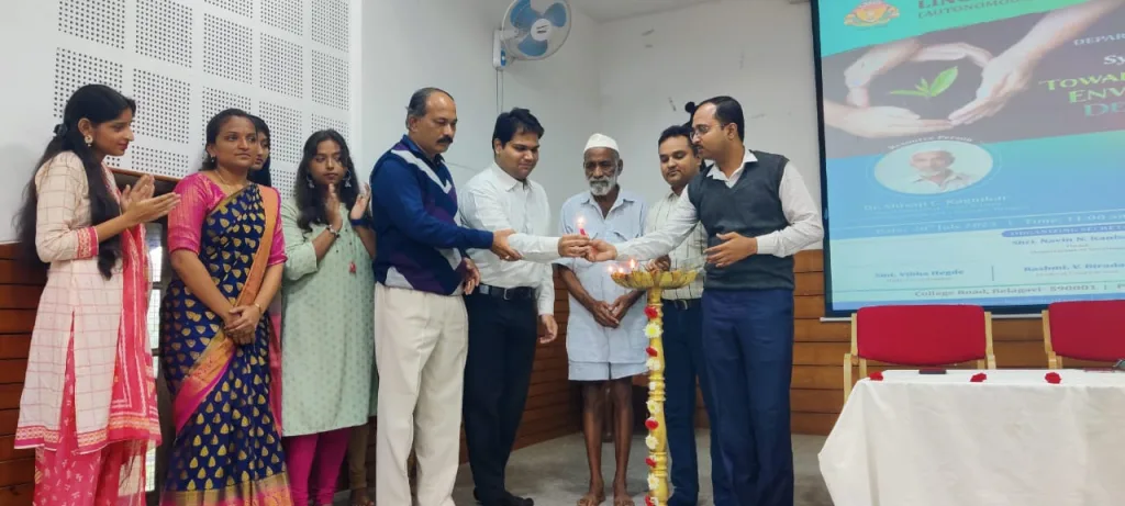 मानव-पर्यावरण संबंध समजून घेणे महत्त्वाचे Understanding the human-environment relationship is important