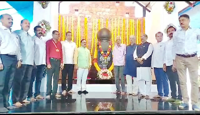 कुंकळ्ळीच्या लढ्यावर चित्रपट वा माहितीपट साकारायला हवा A film or a documentary should be made on Kunkalli's fight